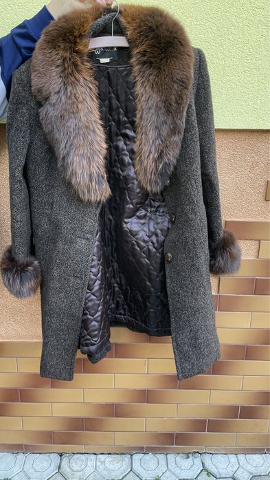 Пальто жіноче