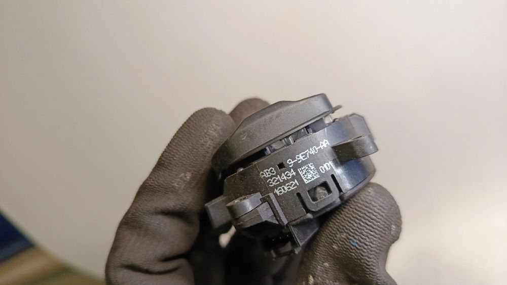 Comando / botão / interruptor multifunções FORD B-Max (JK)