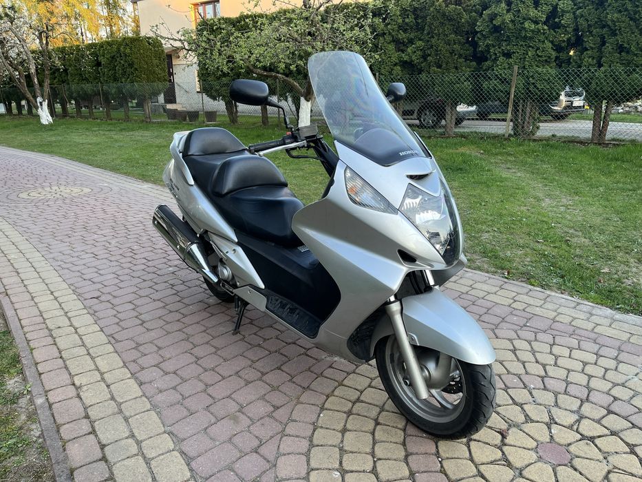 Honda silver wing 600