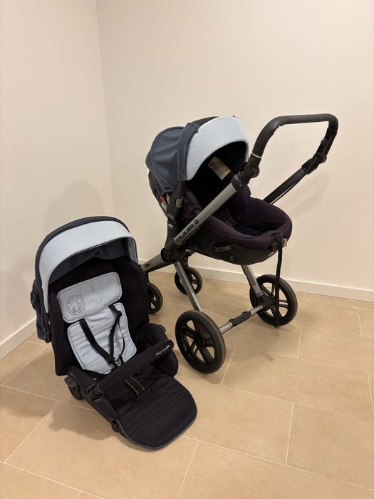 Carrinho Bébé + alcofa/ovo (Jané Muum + matrix light 2)