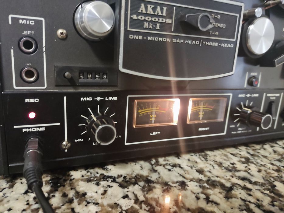 Akai 4000 DS MK II Black Edition