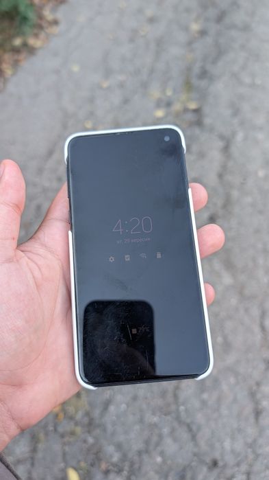 Samsung galaxy s10e
