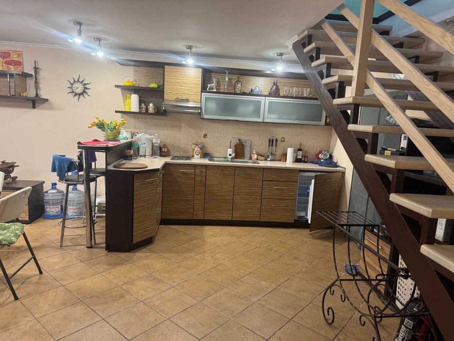 Дім / дача,  Є-оселя/є-відновлення, власник