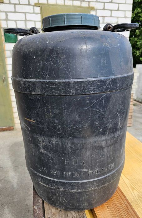 Пластиковые бочки