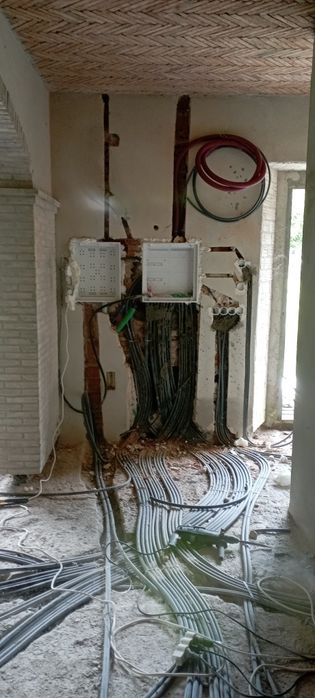 Serviços elétricos