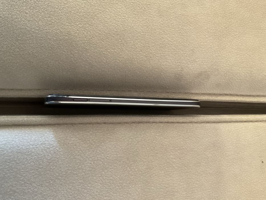 Alcatel OneTouch Idol 3 smartphone