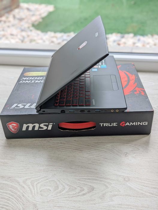 Portátil  MSI GL62 15.6" i7, 8 Gb RAM SSD + HDD 1 Tb GTX 1060