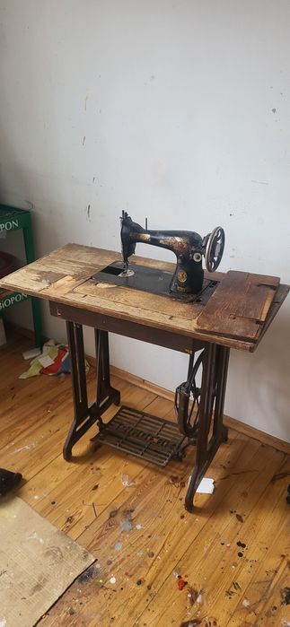 Singer stolik i maszyna