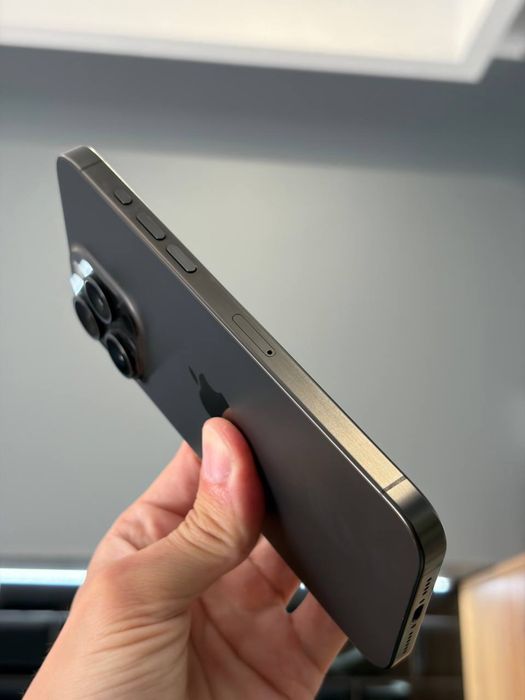 iPhone 15 Pro Max 512 Gb Black Titanium