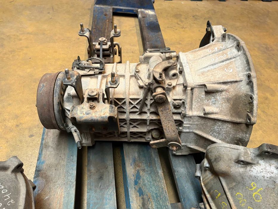 Caixa de Velocidades Isuzu Nkr 3.0D