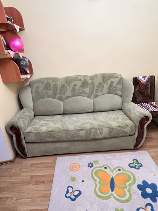 Диван мякий в ідеальному стані