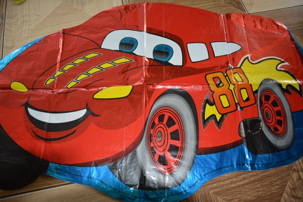 Balon na hel, autko duże