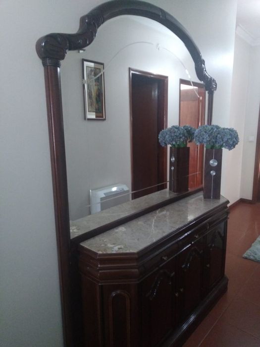 Aparador com sapateira