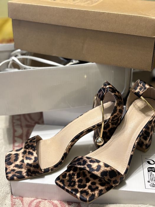 Леопардові туфлі