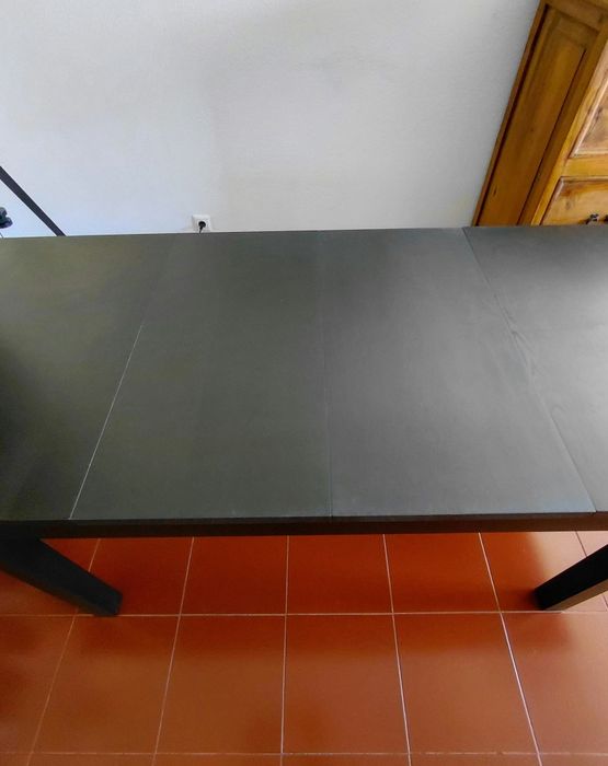 Mesa de refeição + cadeiras