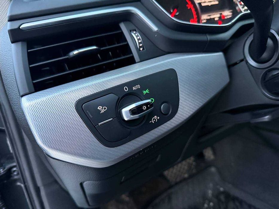 Audi a4 allroad 2018 рік