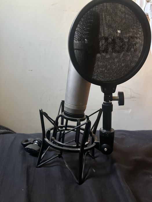 Rode NT1-A + interfejs Behringer