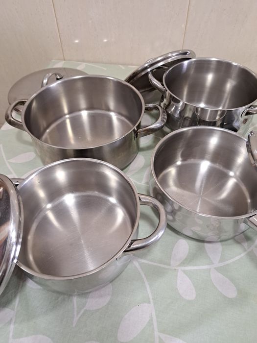 Conjunto de tachos