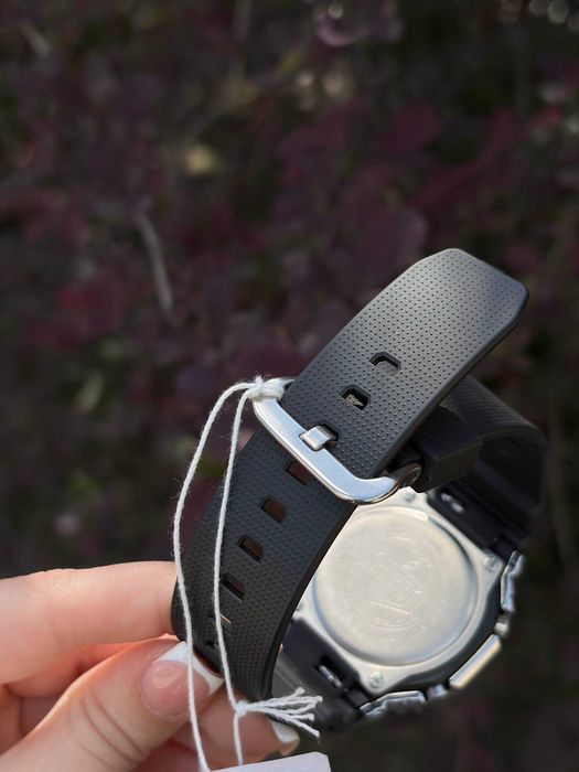 Чоловічий годинник CASIO G-SHOCK GM-2100-1A.