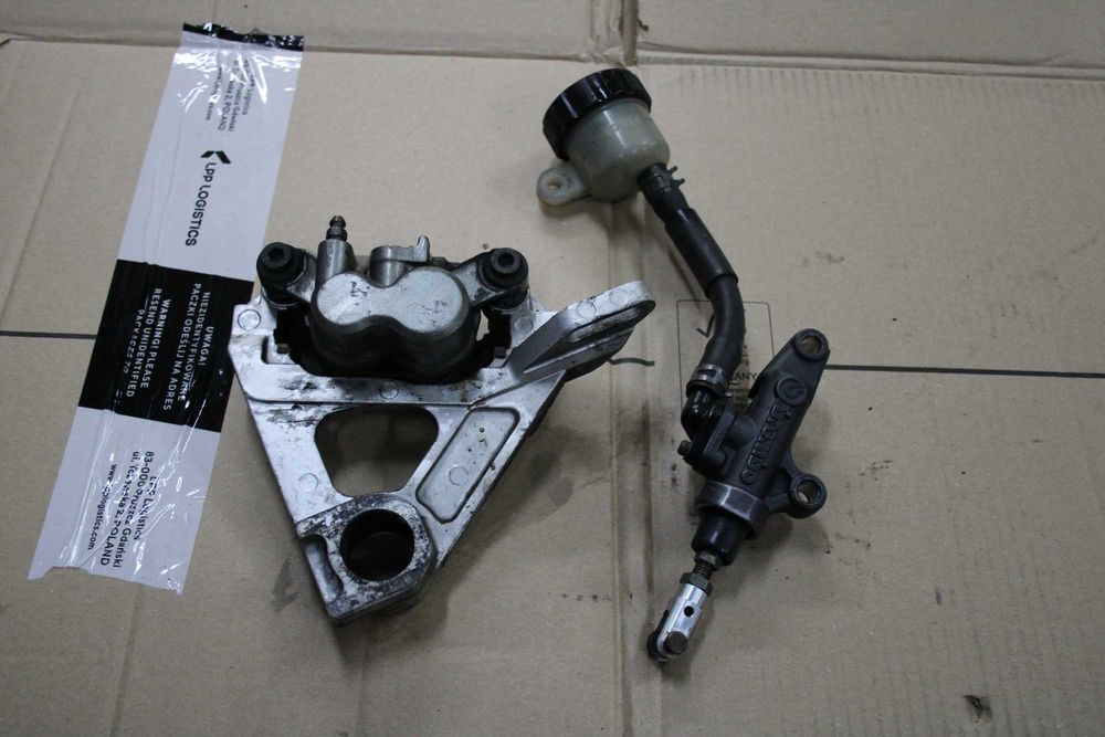 Zacisk Pompa Hamulcowa Yamaha R6 RJ03 99-02