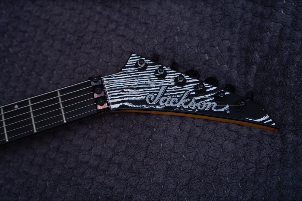 Jackson Pro Series Dinky DK2 Baked White Gitara elektryczna
