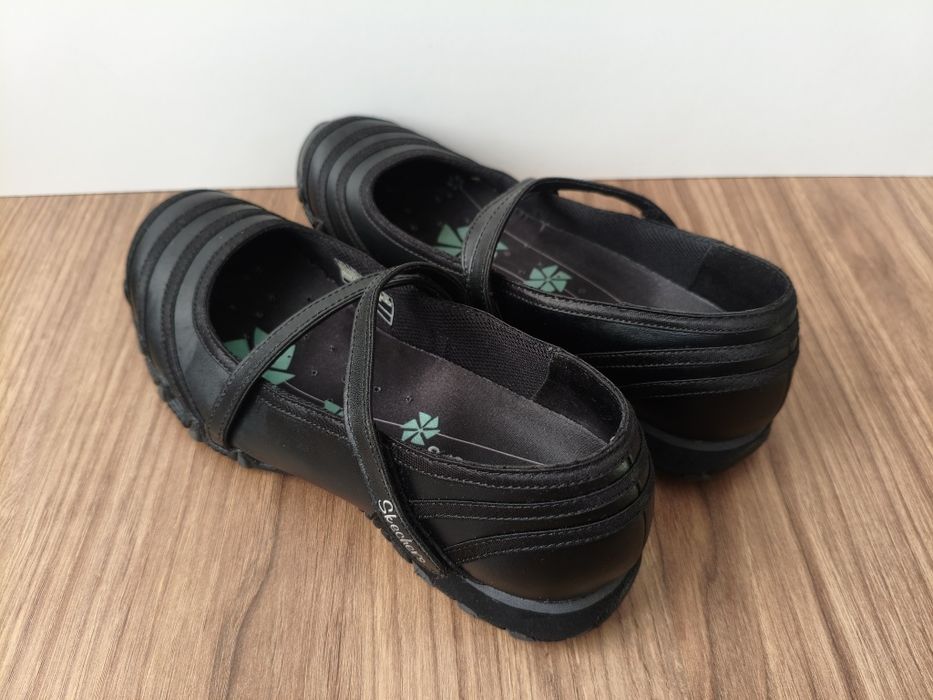 Buty Skechers skórzane sneakersy sportowe damskie r. 38,5 25,5cm