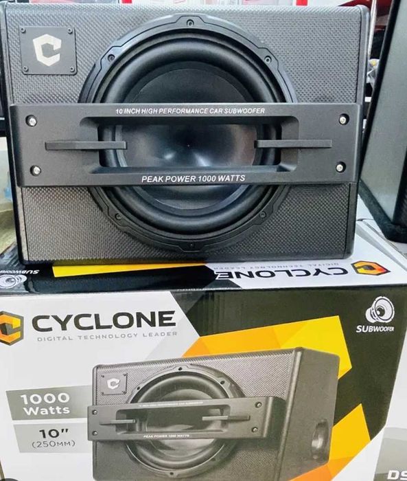 Продам Самбуфер Cyclone sb250