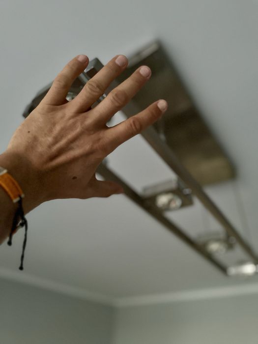 Lampa LED komplet z kinkietem wisząca plafon sufitowa ledowa z pilotem