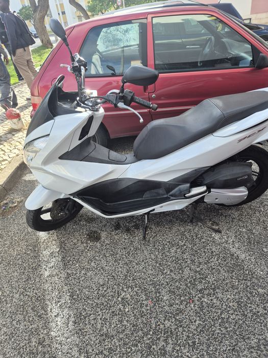 Moto pcx 2017 branca linda