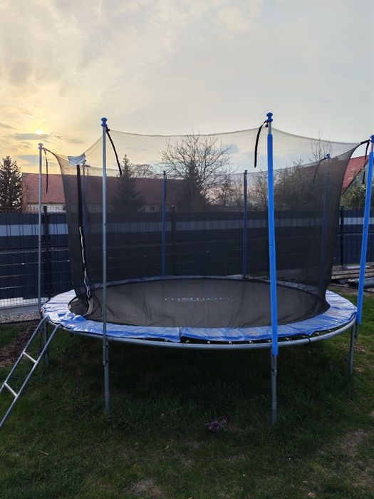 Trampolina duża z siatką