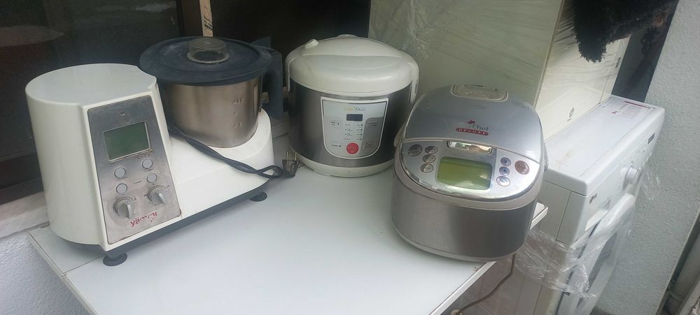 Robots de Cozinha, a funcionar como novos. Manuais de Todos