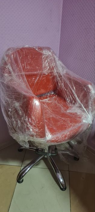 Крісло перукарське на гидравлиці