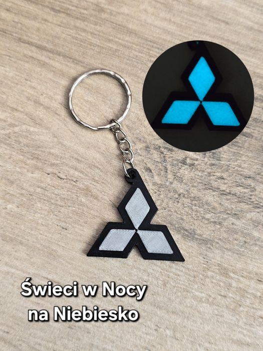 Breloczek Mitsubishi - Świeci w Nocy! 3d - Druk3d fidget Keychain