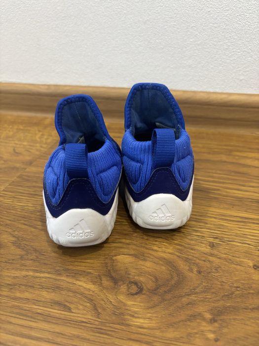 Кросівки дитячі, adidas оригінал. Розмір 24.