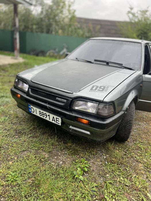Продам мазду 400