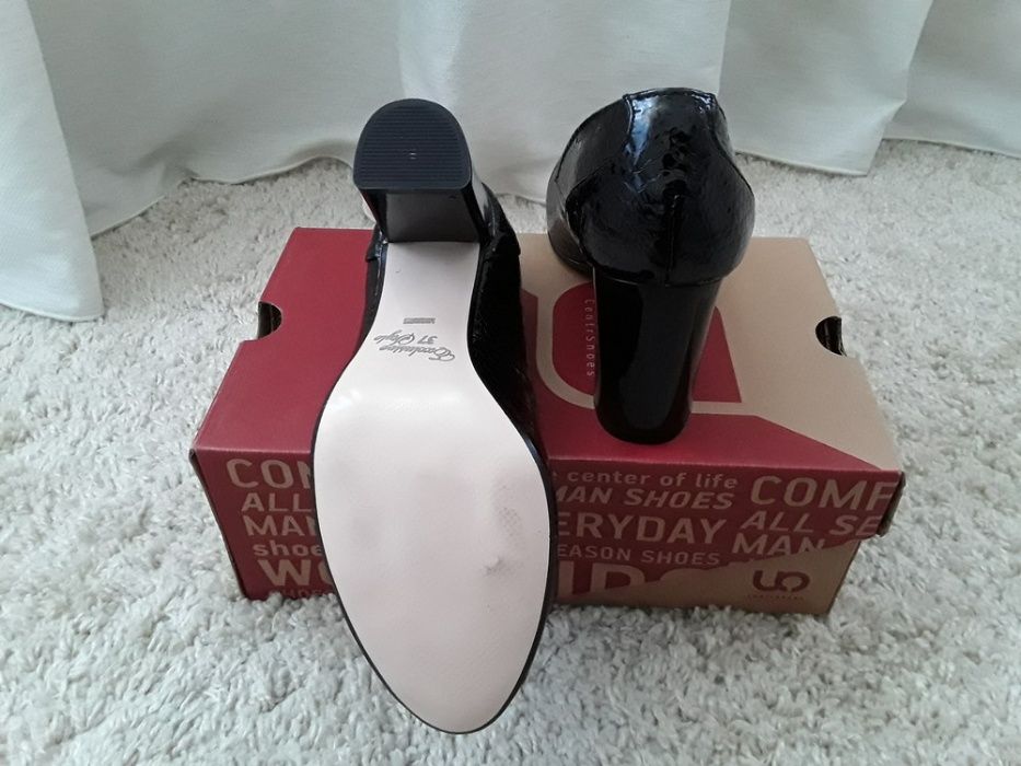 Шкіряні туфлі нові / новые кожаные туфли