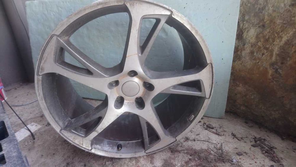 Jantes 22'' em bom estado - novo preço