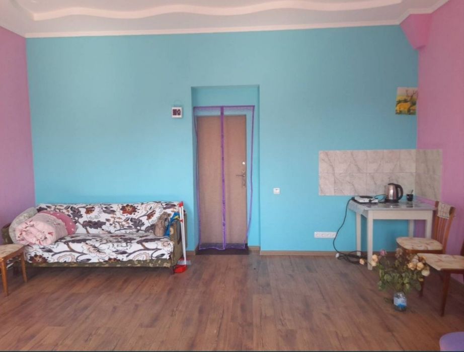 Продам велику  кімнату
