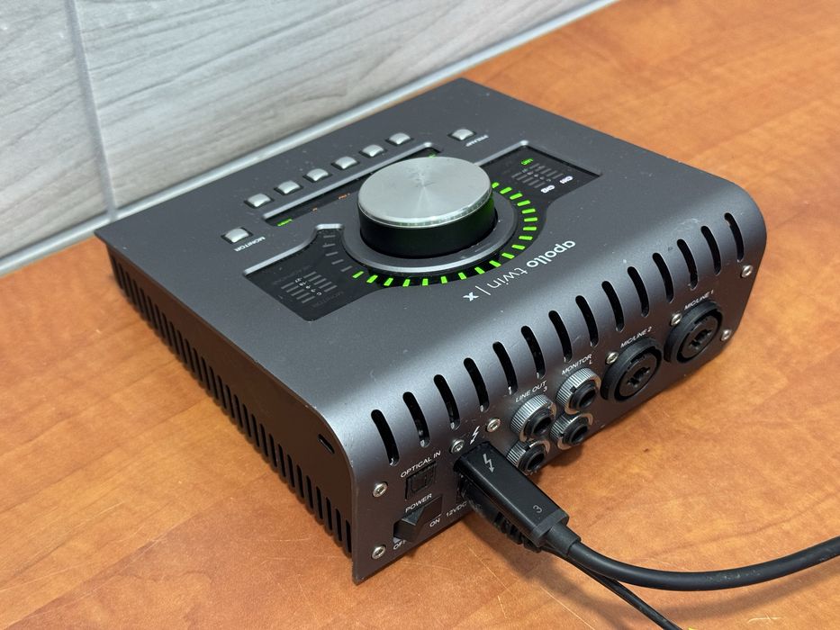 Uad Twin X duo universal audio interfejs uszkodzony okazja ladny stan