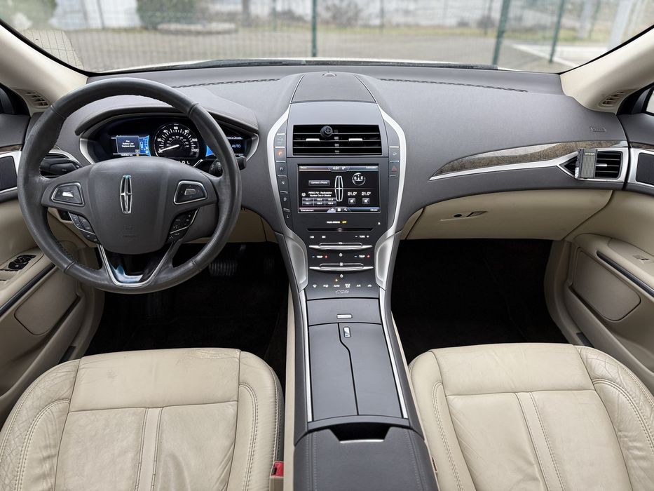 Lincoln MKZ 2014 року, 2.0 Hybrid, автомат, передній привід.