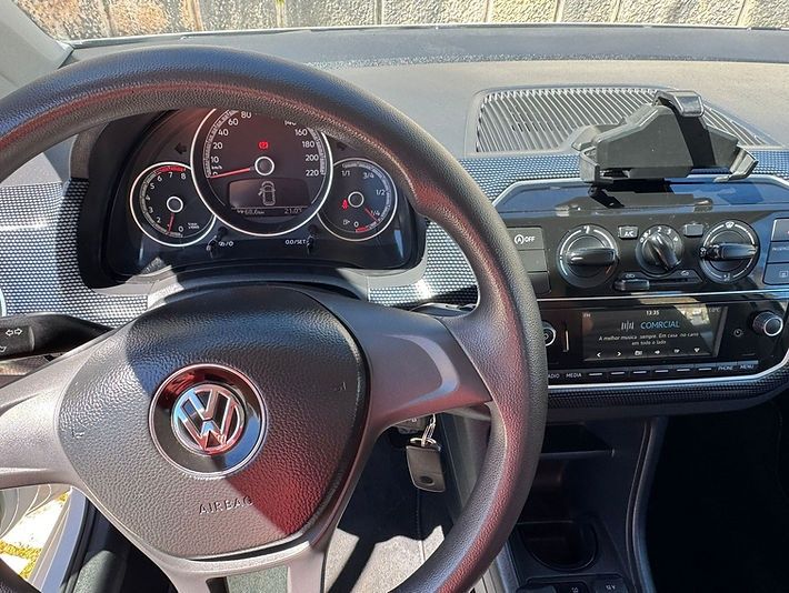 Volkswagen Up 2019