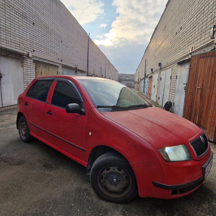 Продам автомобиль Skoda Fabia 1.2