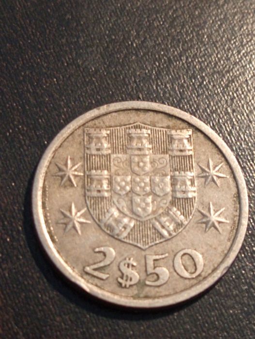 Moeda de 2,5 escudos	Portugal	1964*