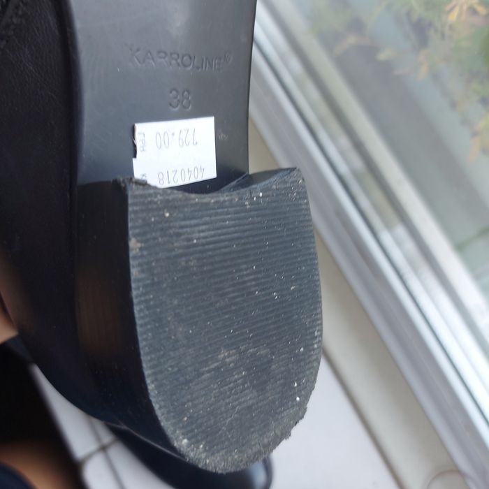 Осінні шкіряні напівчоботи