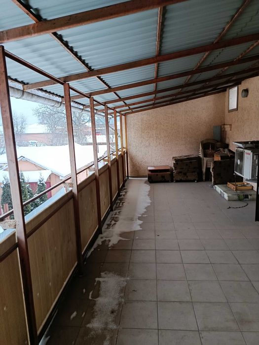 Продаеться 2-х поверховий напівособняк по вул.Карпатської України