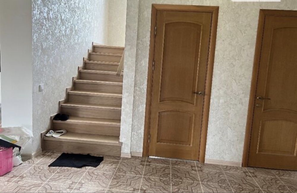 Продам Будинок село Великий Кучурів Чернівецька область.
