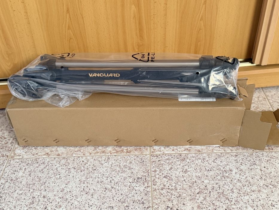 Tripé Vanguard compacto Aluminio