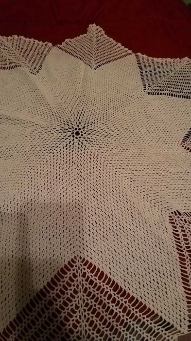 toalha centro de mesa em renda feita á mão 1
