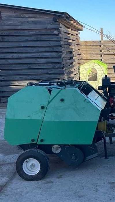 Продам прес-підбирач рулонний для сіна та соломи