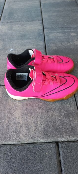 Buty sportowe oryginalne .